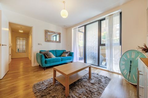 Larkwood Avenue, London SE10