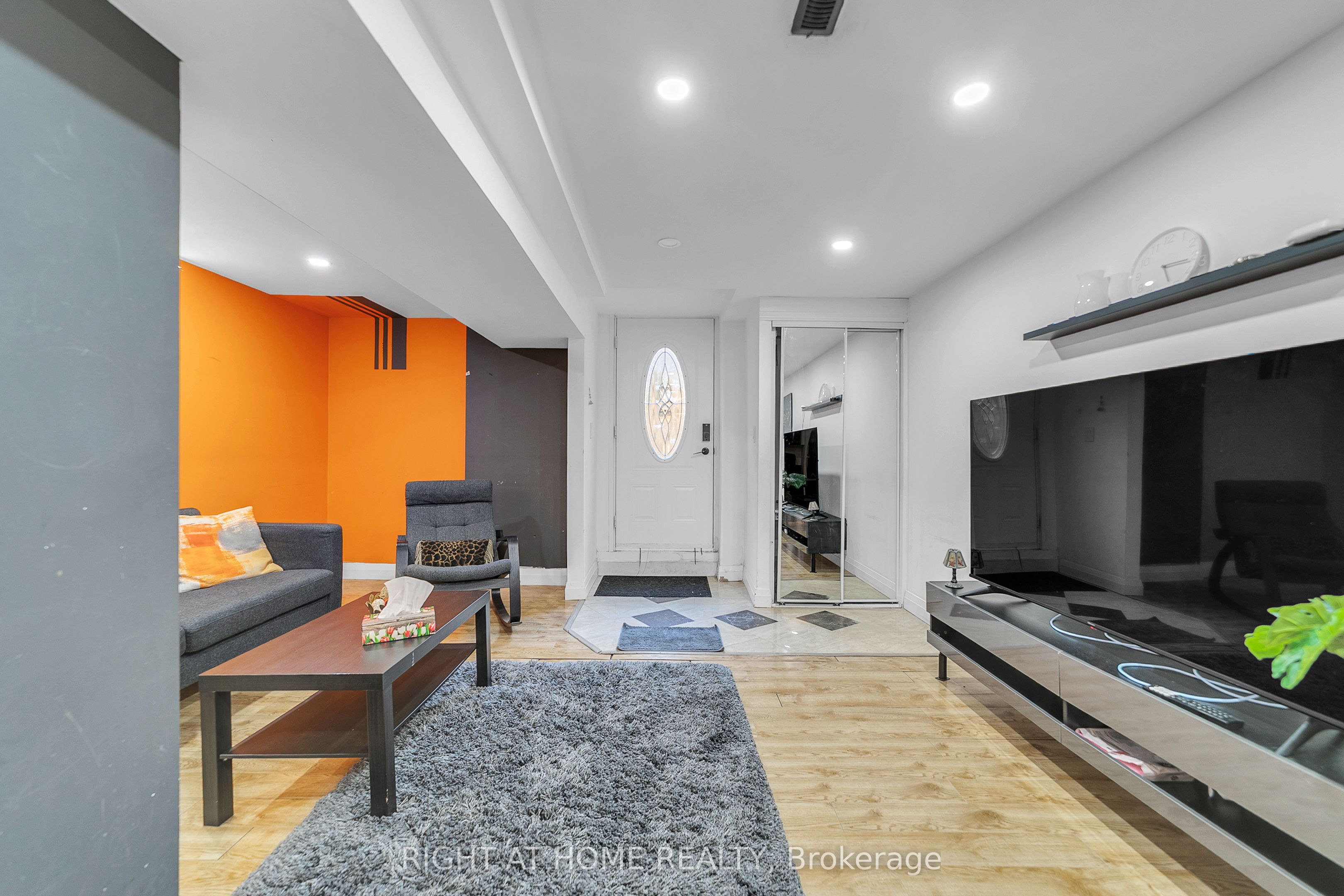 Additional image 6 of 195 John Bowser Crescent, Newmarket, ON, L3Y 7N6