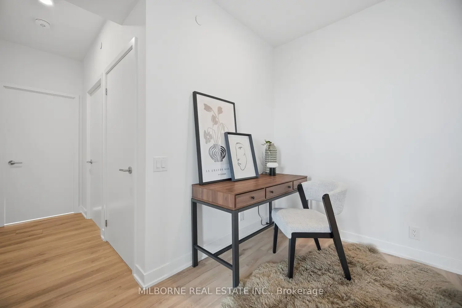 Additional image 5 of 1660 Bloor Street 1002