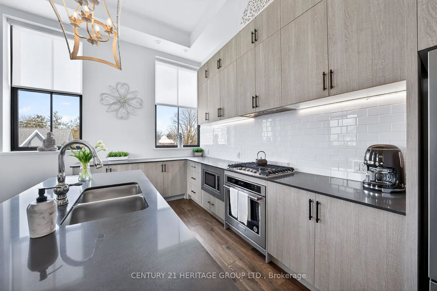 Additional image 6 of 400 Park Avenue 304
