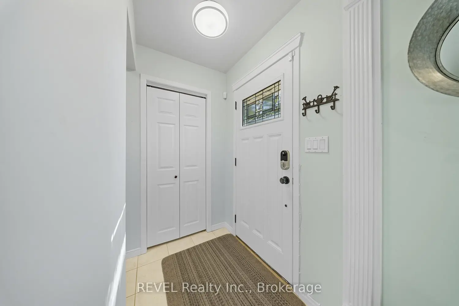 67 Louis Avenue photo 2