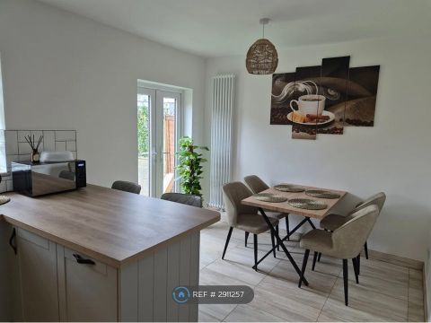 Bury Court Close, Bristol BS11, Room to rent