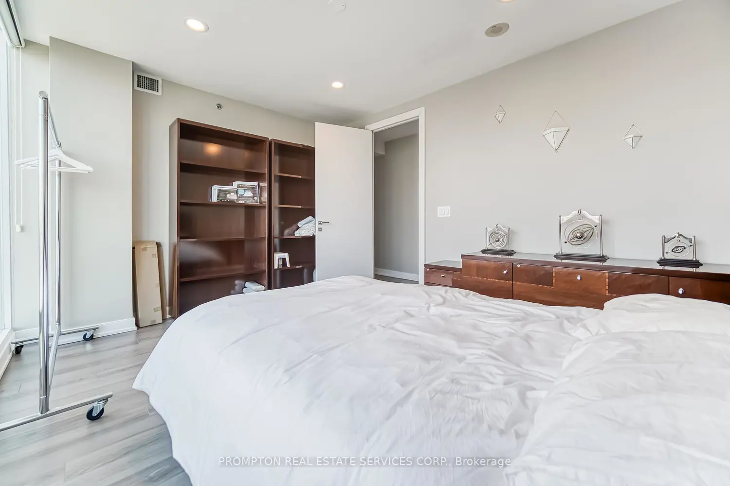 Additional image 15 of 220 George Street 1105