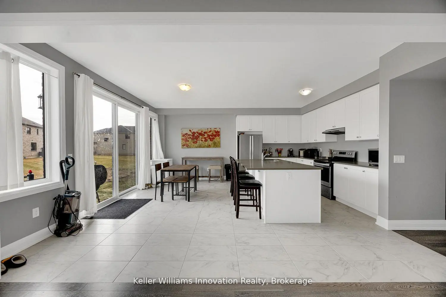 240 Harwood Avenue photo 3