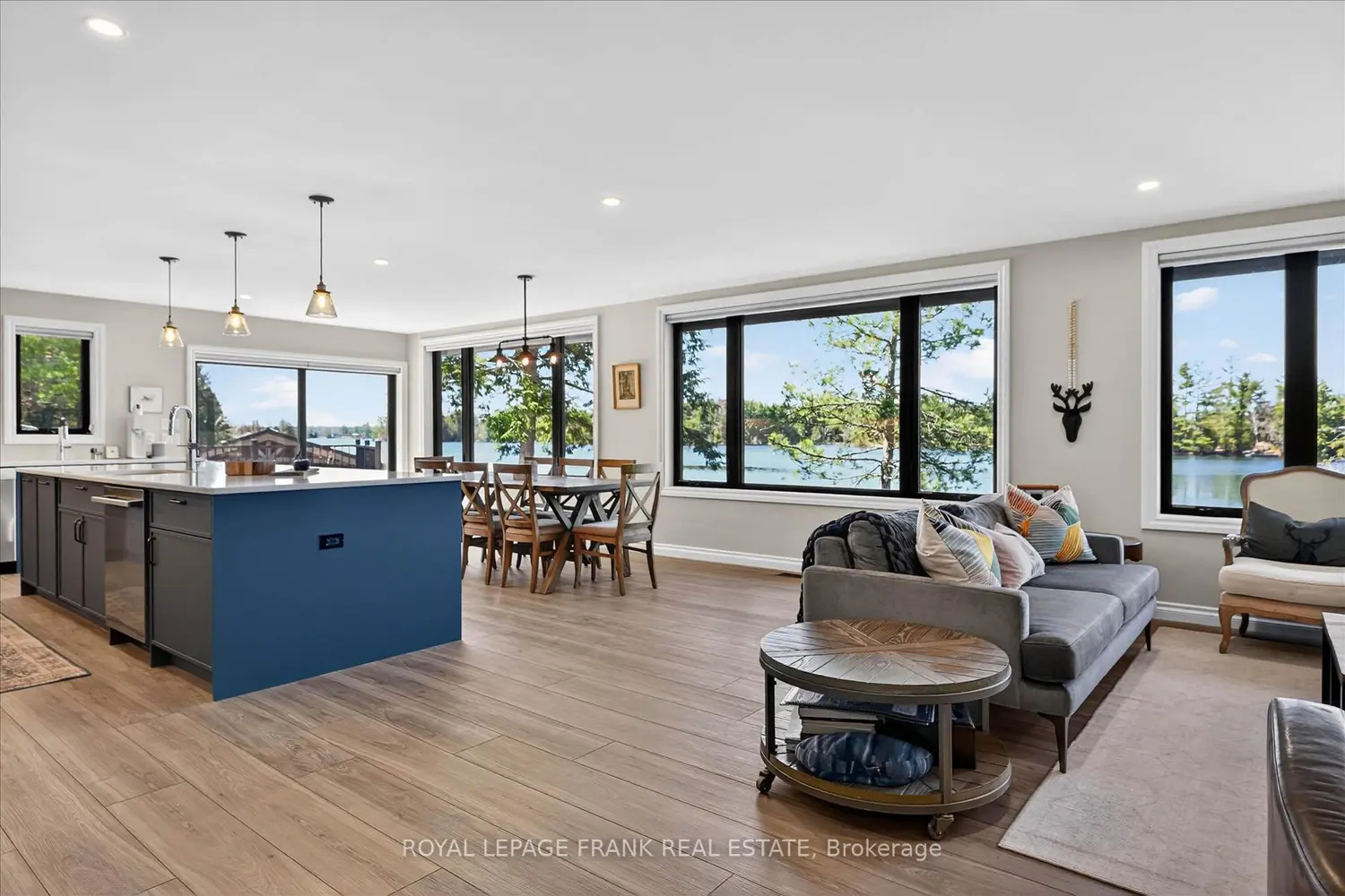 1484 Birchview Road photo 4