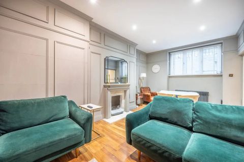 Gloucester Terrace, Bayswater W2, Studio to rent