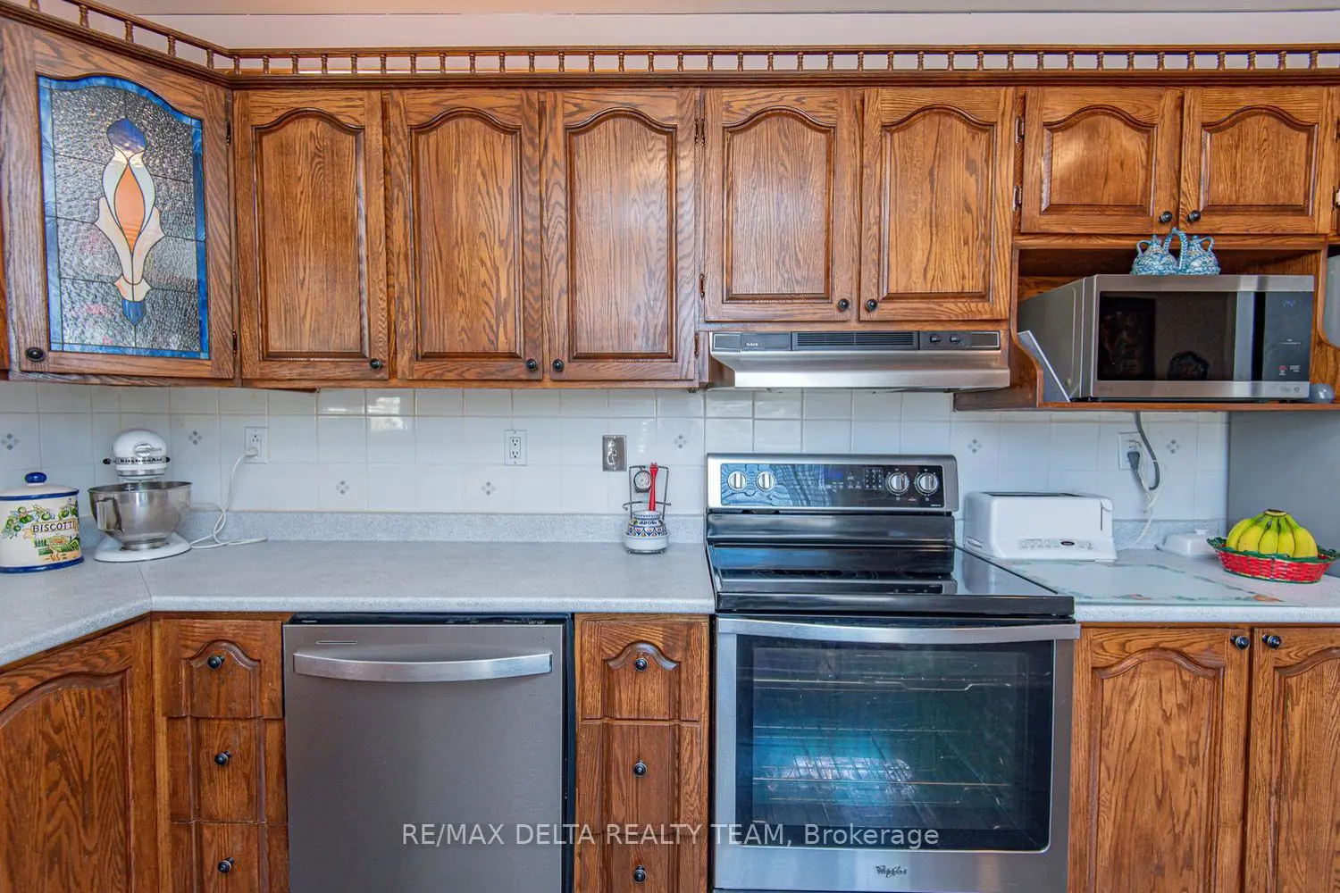 892 Beauchamp Avenue photo 4