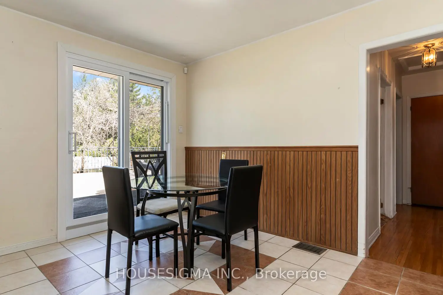 Additional image 10 of 286 Burlington Crescent