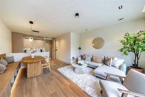 Creswick Road, London W3, New home