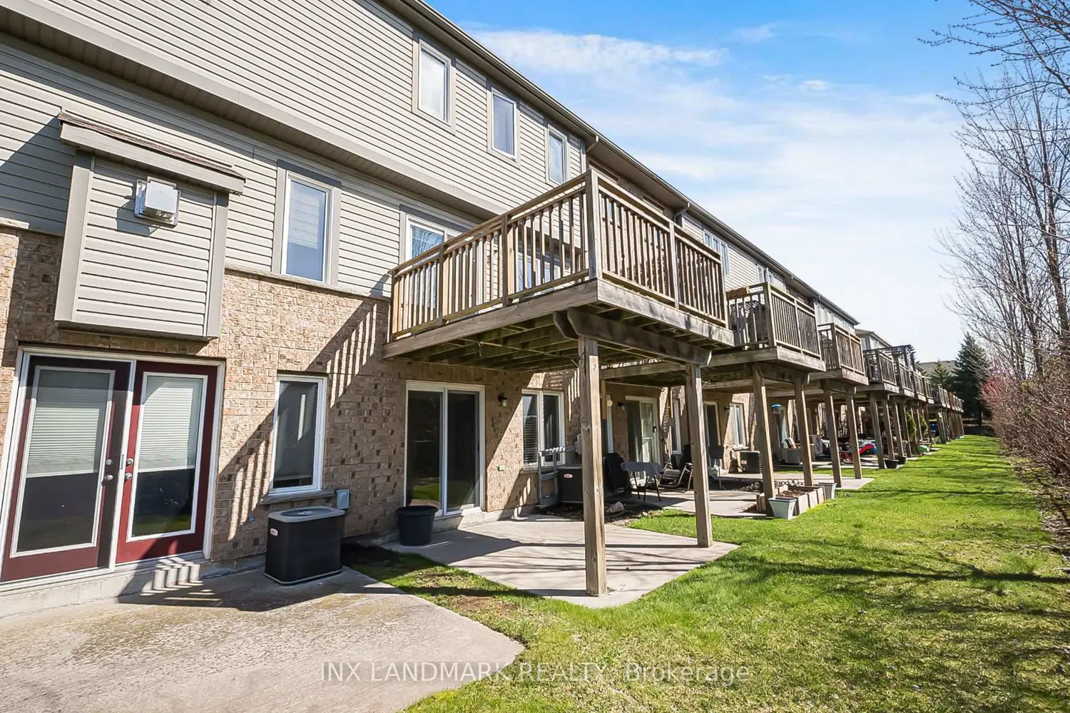 Additional image 20 of 535 Windflower Crescent 18