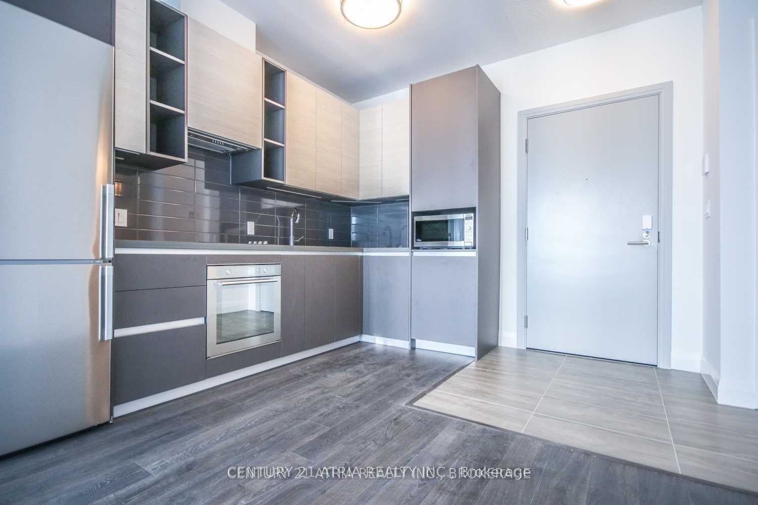 703-396 Highway 7 Road E, Richmond Hill, ON, L4B 0G7 photo 4