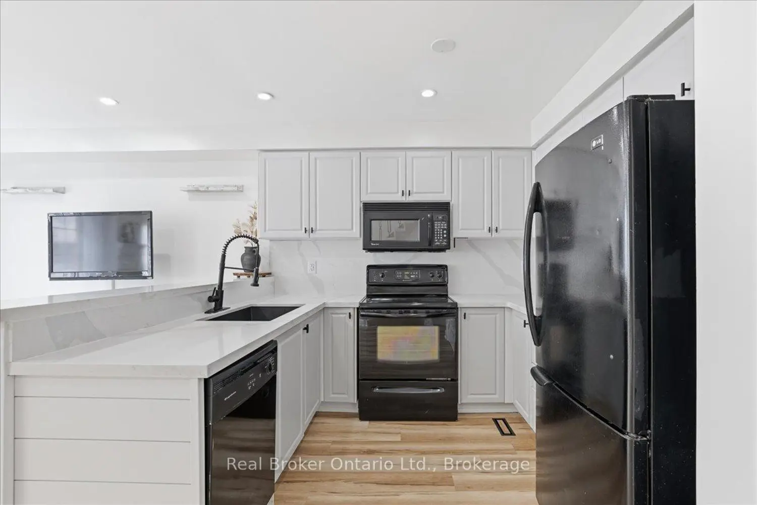 Additional image 8 of 620 Ferguson Drive 105