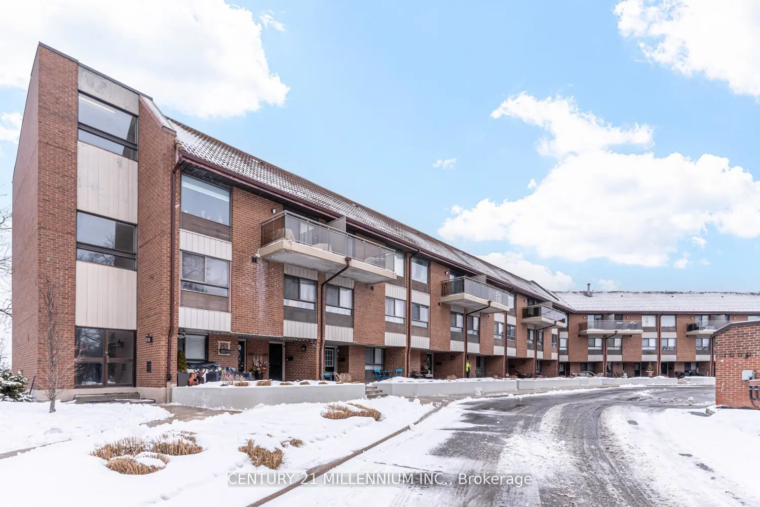 Additional image 19 of 1000 Cedarglen Gate 617