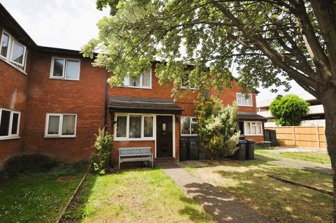 Tregaron Gardens, New Malden KT3