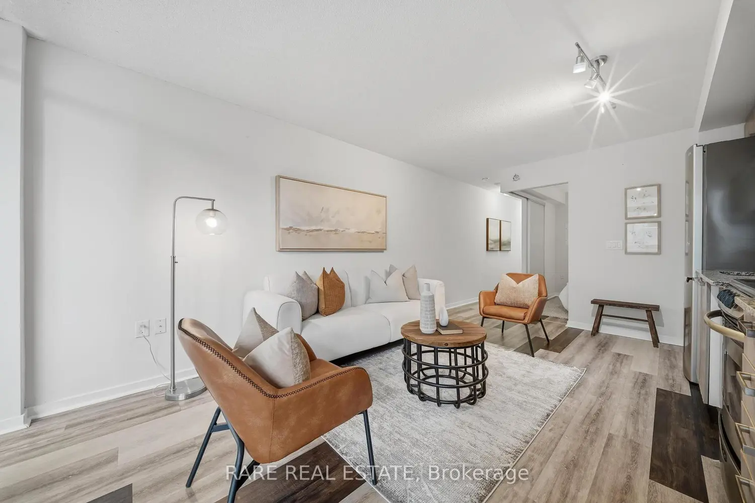 Additional image 3 of 36 Lisgar Street 518 W