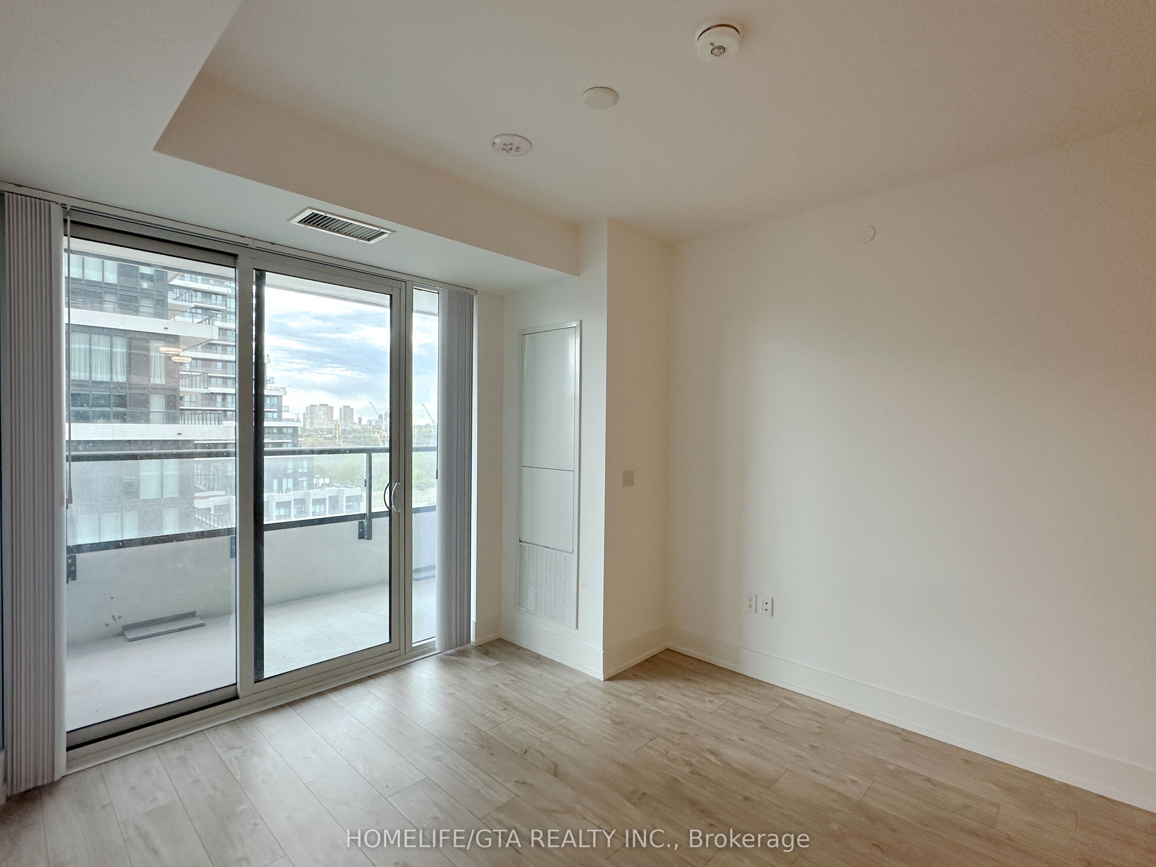 Additional image 2 of 806-10 Inn On The Park Drive, Toronto, ON, M3C 0P9