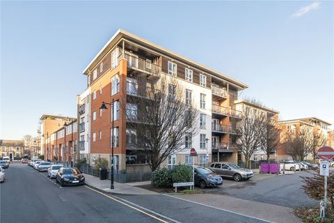 Garway Court, 1 Matilda Gardens, Bow, London E3