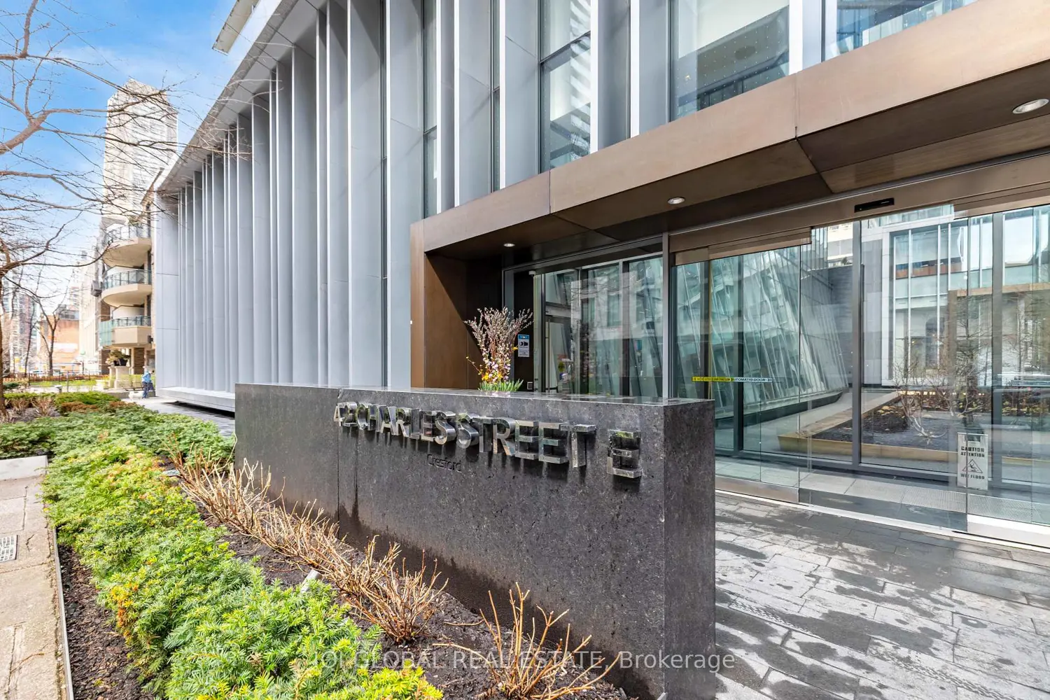 42 Charles Street 2304