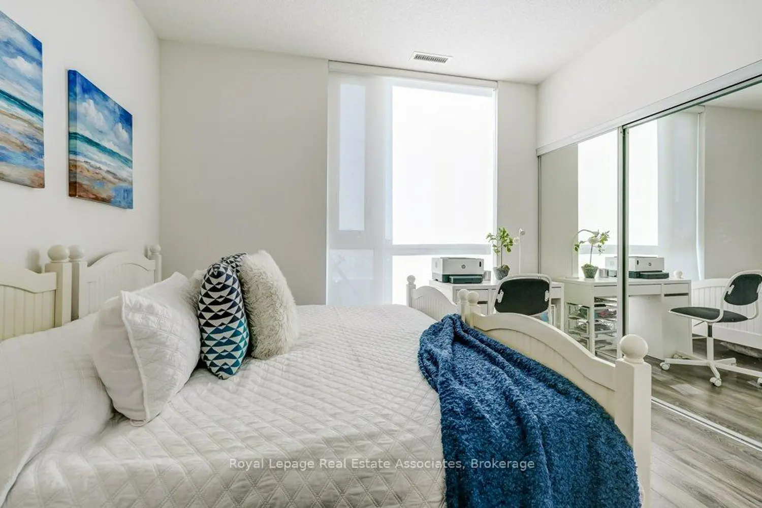 Additional image 13 of 15 Zorra Street 209