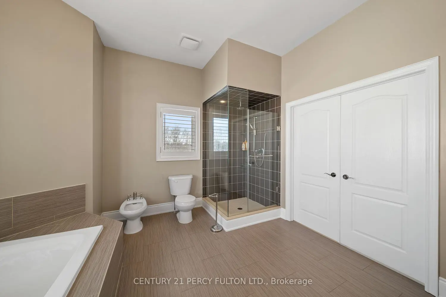 Additional image 11 of 5121 Tom Thomson Court
