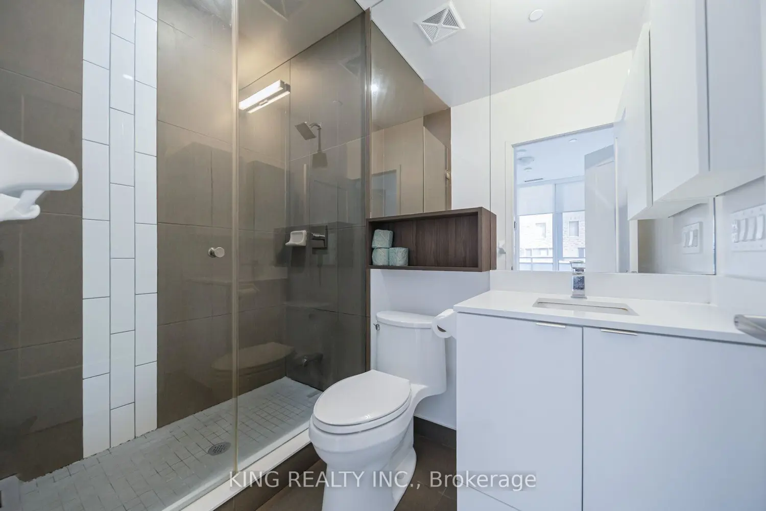 Additional image 13 of 121 Lower Sherbourne Street 233