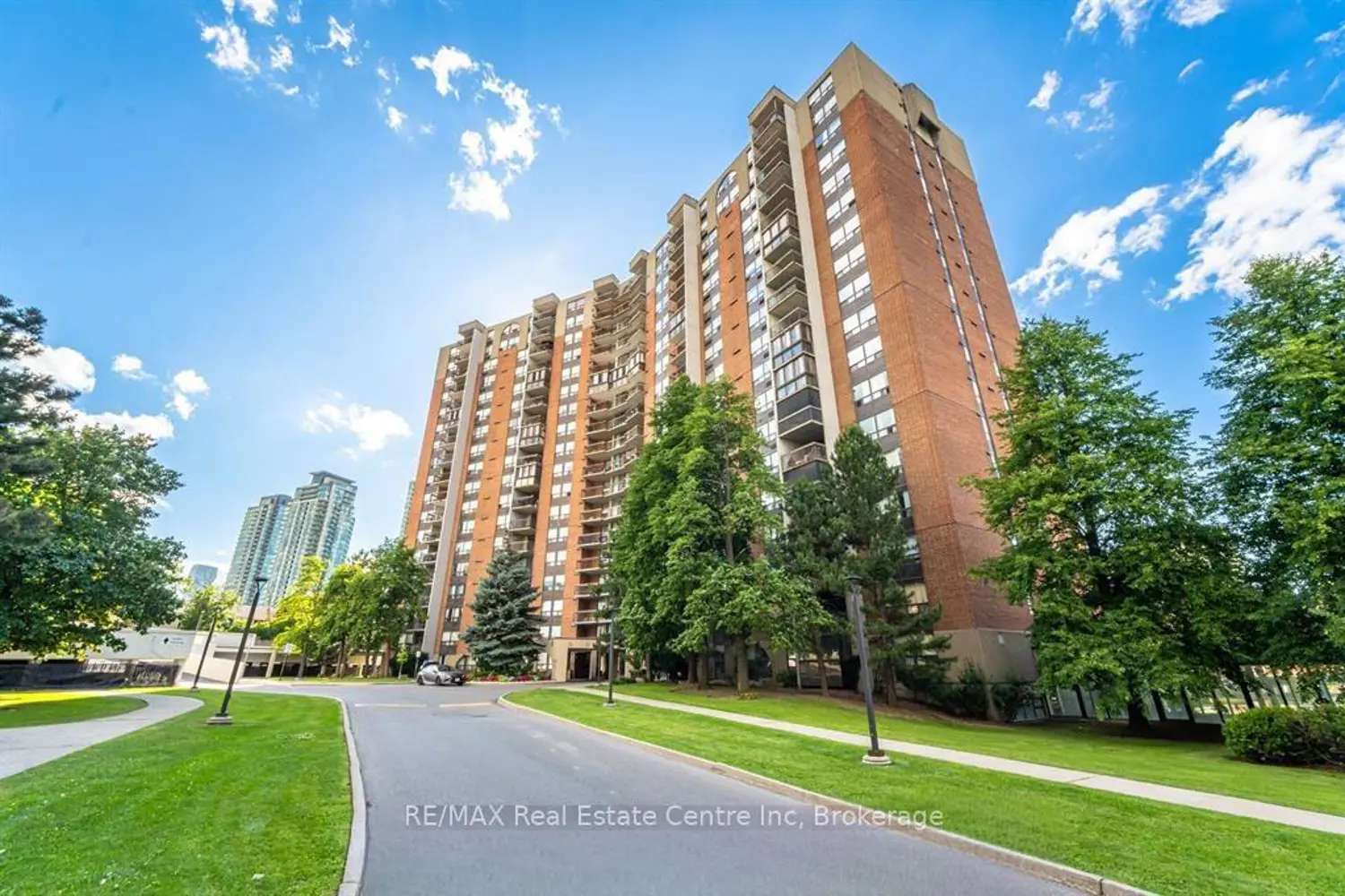 20 Mississauga Valley Boulevard 1204