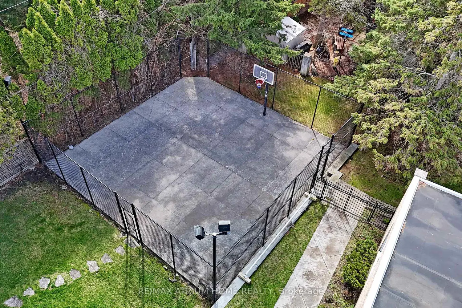 Additional image 17 of 19 Limcombe Drive