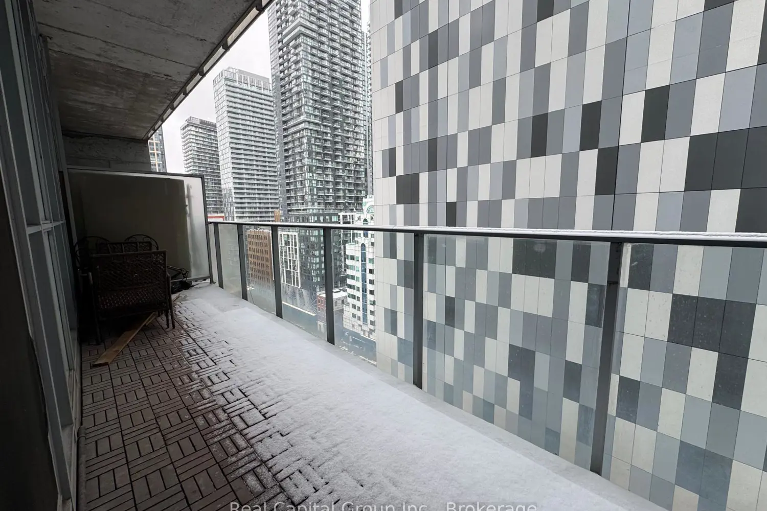 Additional image 18 of 375 King Street 1605