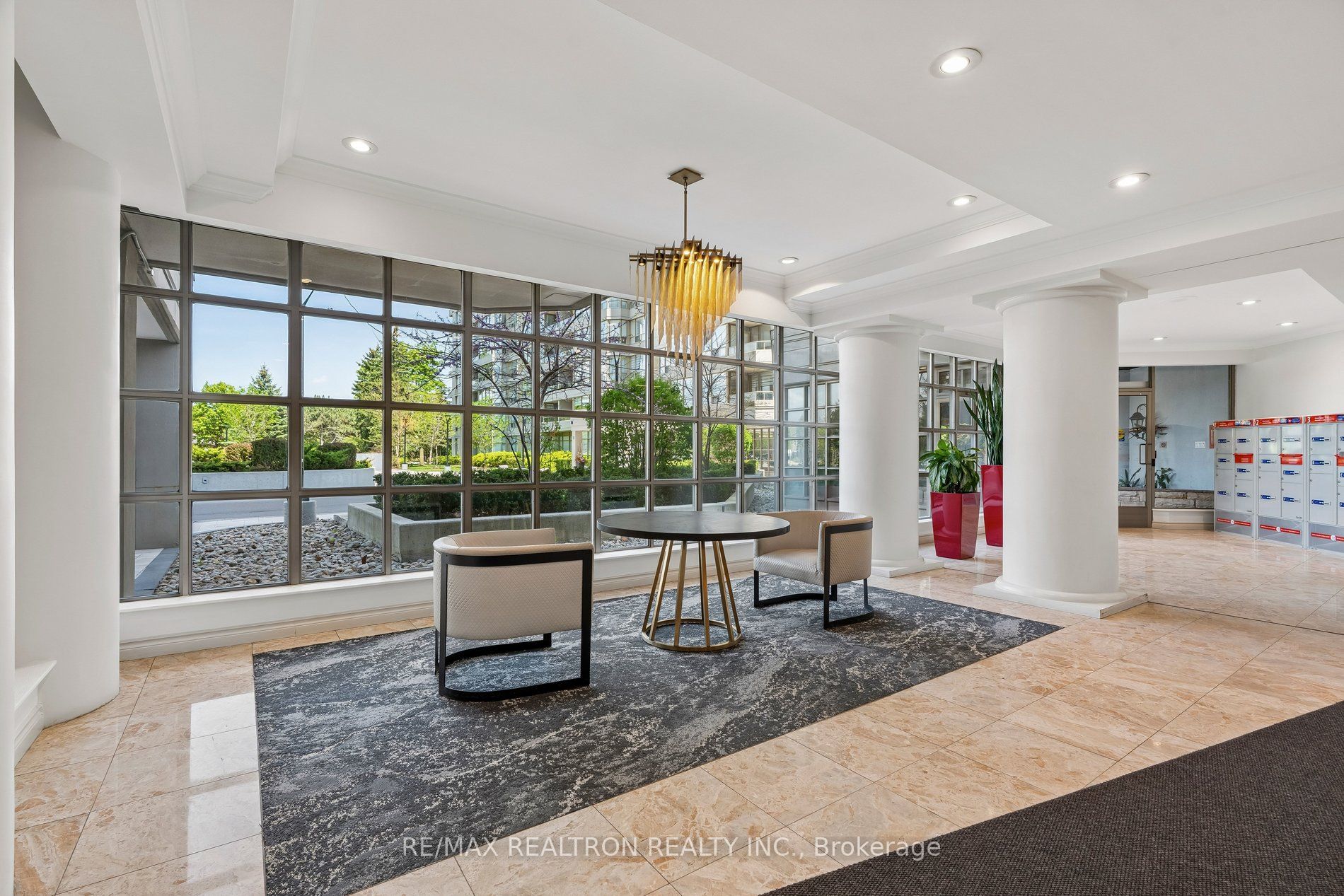 Additional image 3 of 1112-7 Townsgate Drive, Vaughan, ON, L4J 7Z9