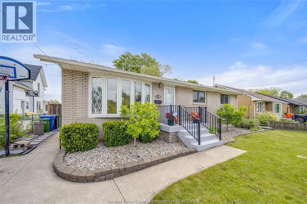 1038 Dot Avenue, Windsor, ON, N9C3H8 photo 4