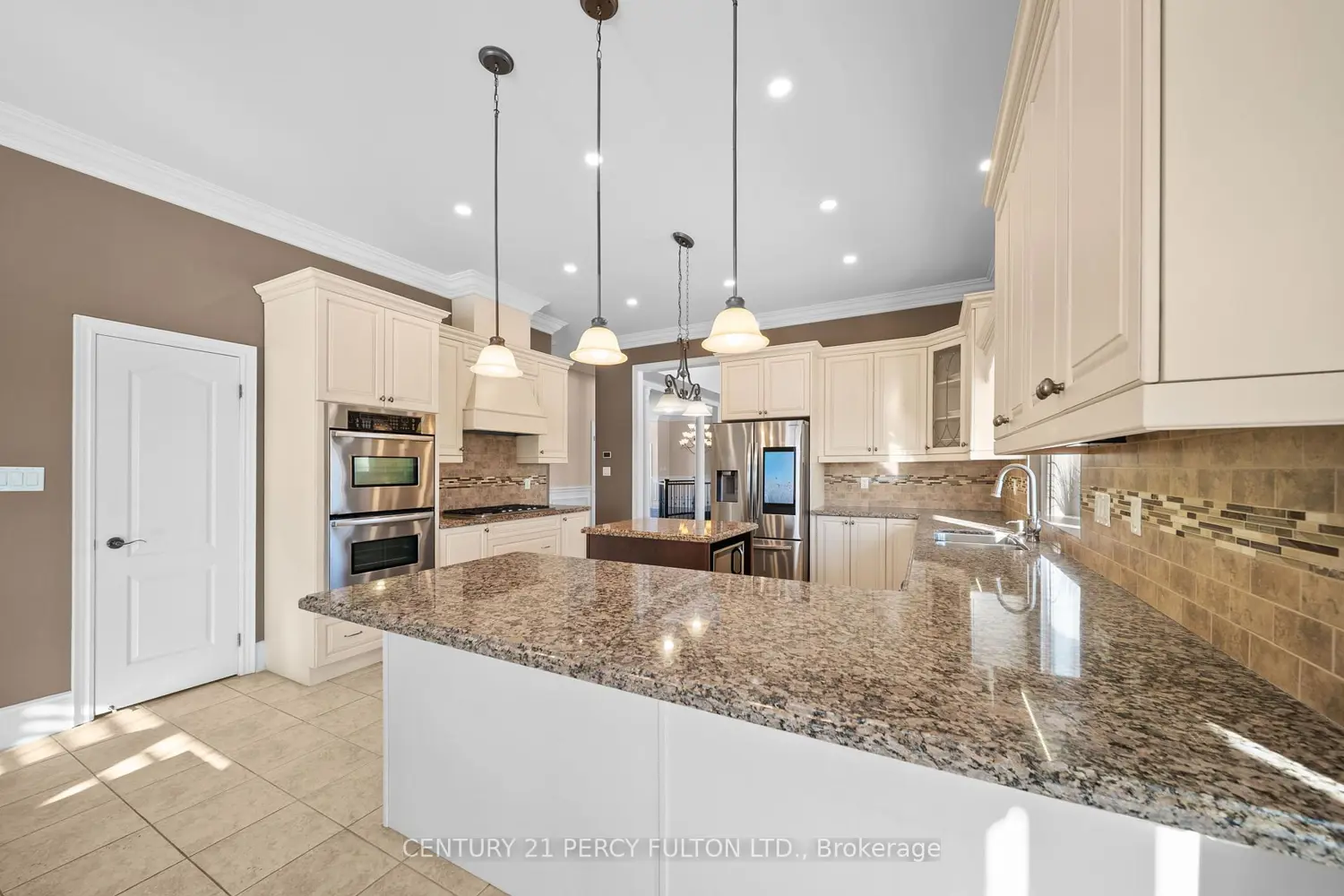 Additional image 7 of 5121 Tom Thomson Court