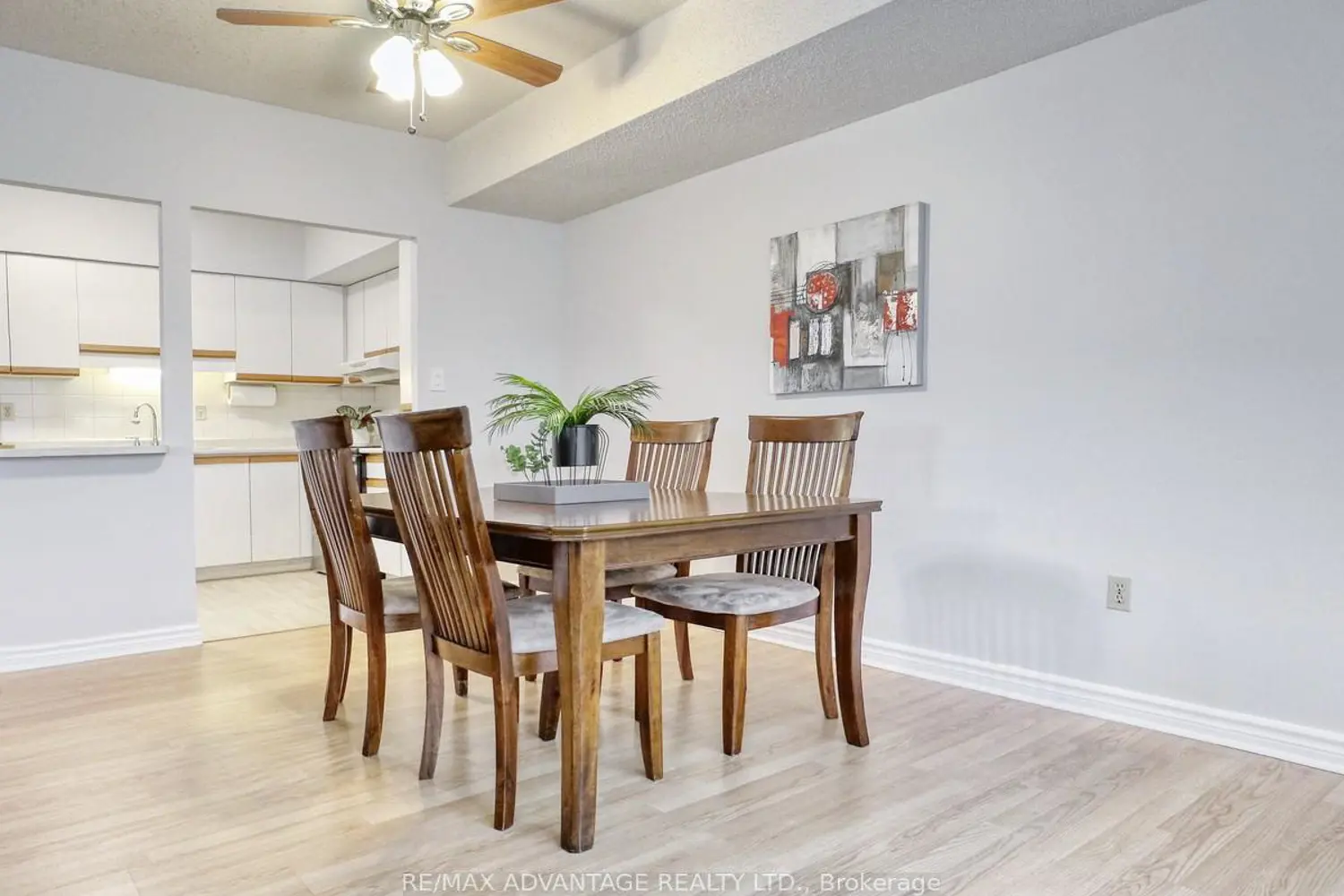 Additional image 4 of 744 Wonderland Road 205