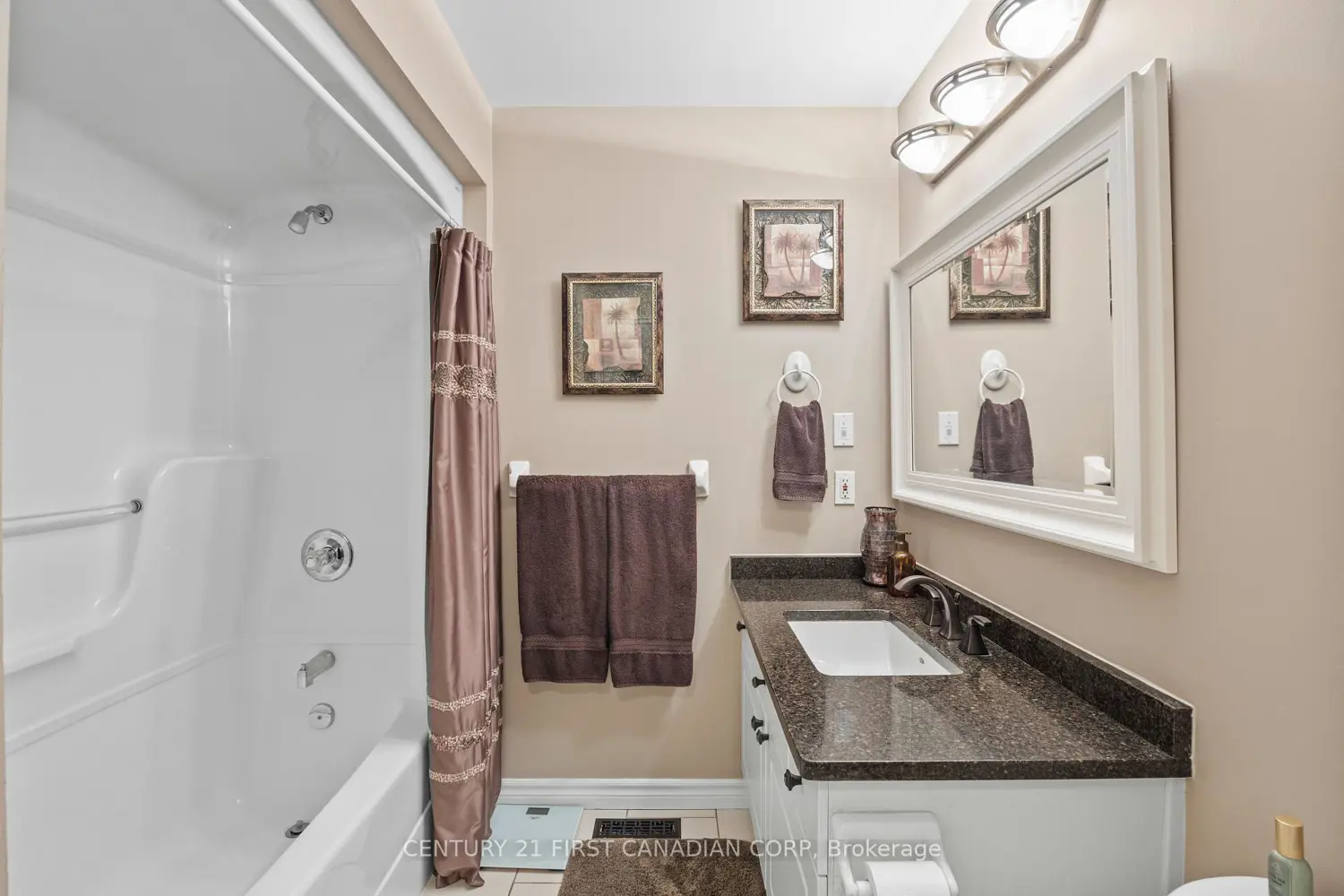 Additional image 10 of 4 Oakwood Court