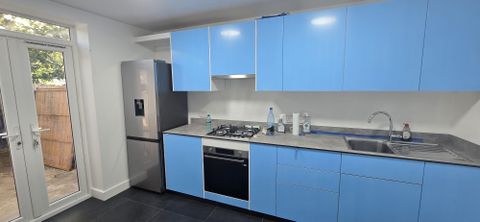 Francis Road, London, London E10