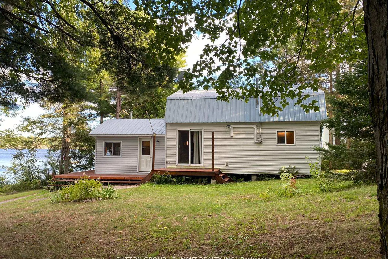 98 West Ham Lake Road