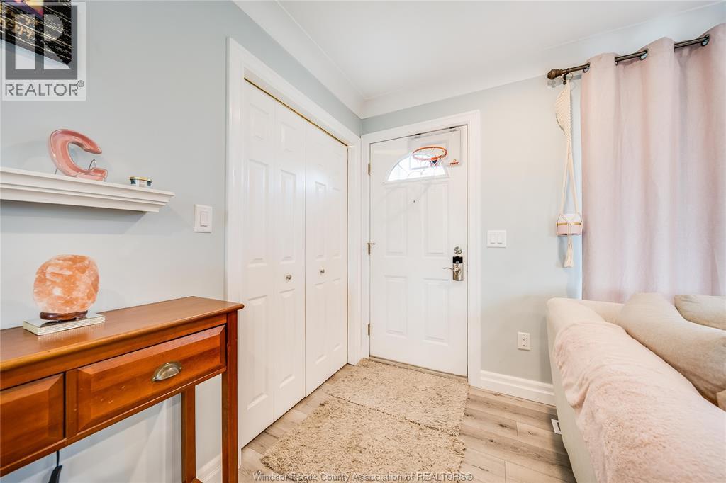 1038 Dot Avenue, Windsor, ON, N9C3H8 photo 5