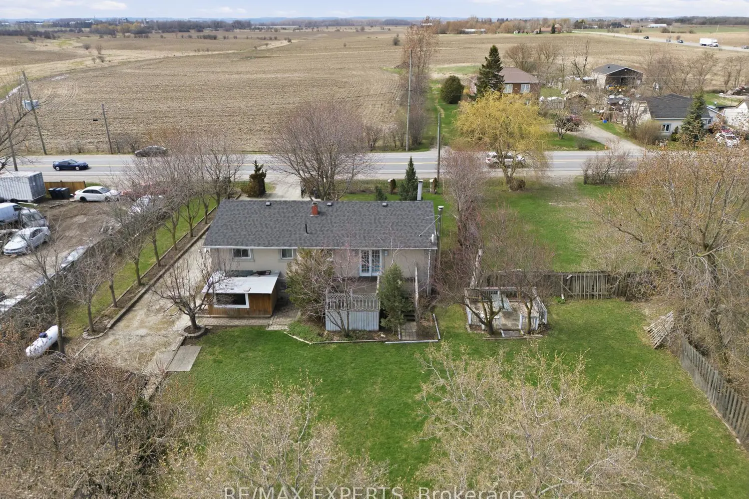 Additional image 16 of 5945 King Street