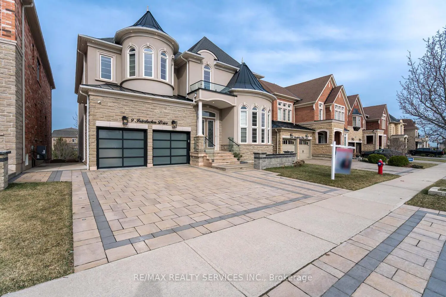 9 Interlacken Drive