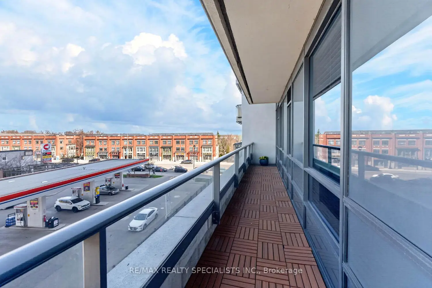 Additional image 17 of 1 Hurontario Street 306