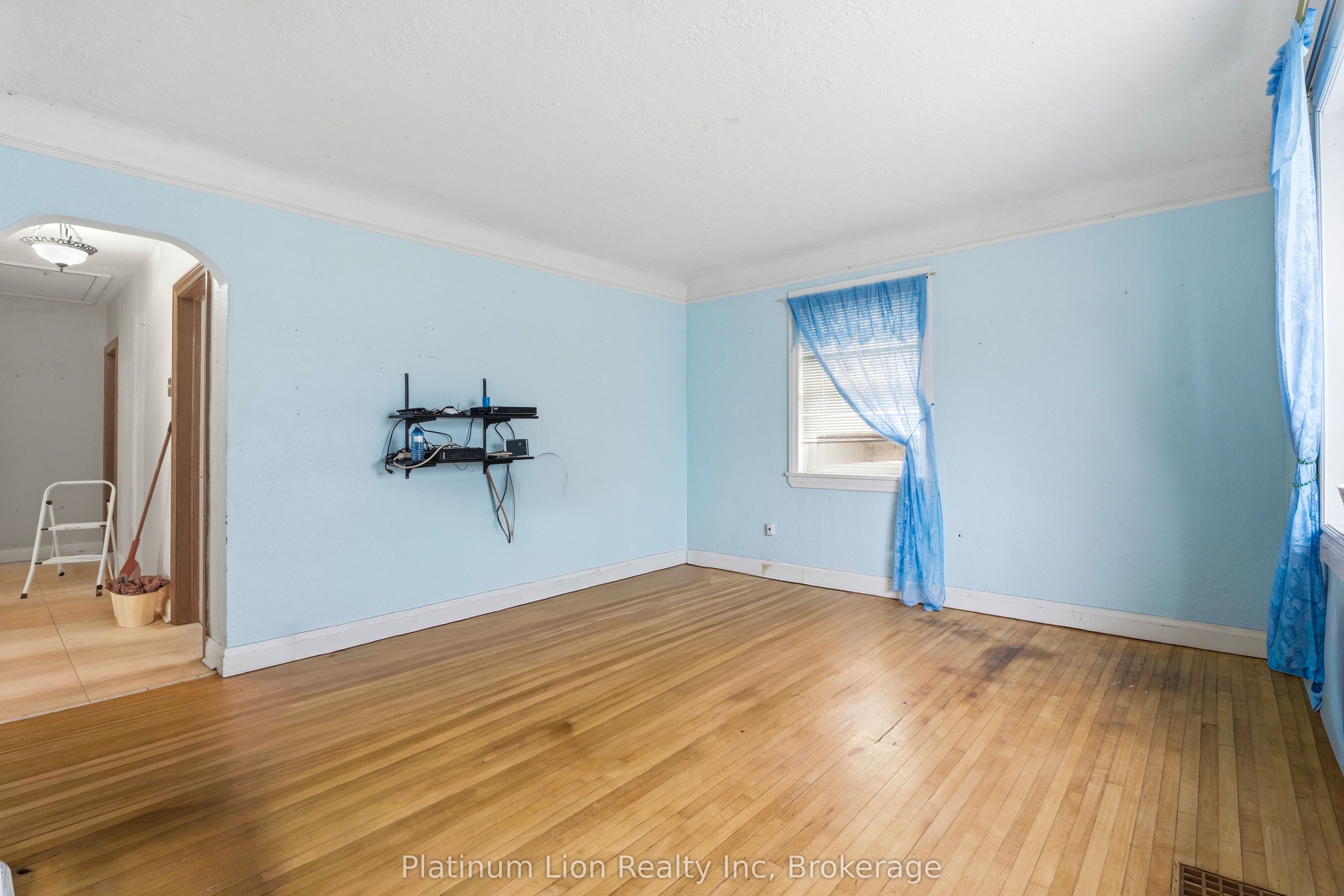 Additional image 6 of 609 Guelph Street, Kitchener, ON, N2H 5Y5