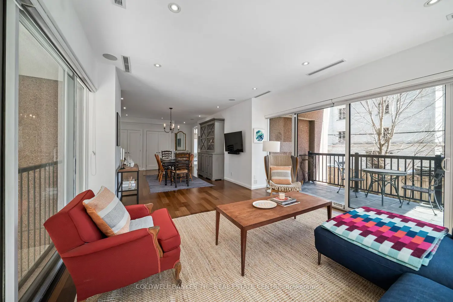 447 Walmer Road 206