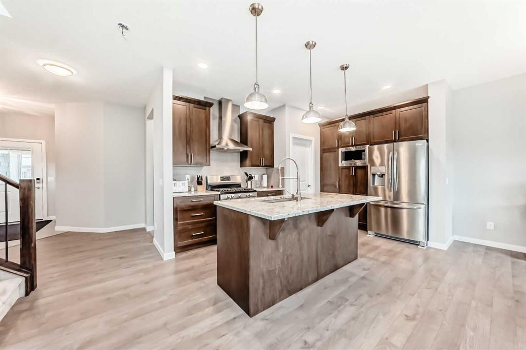 151 Sundown Way, Cochrane, AB, T4C 0H4 photo 3