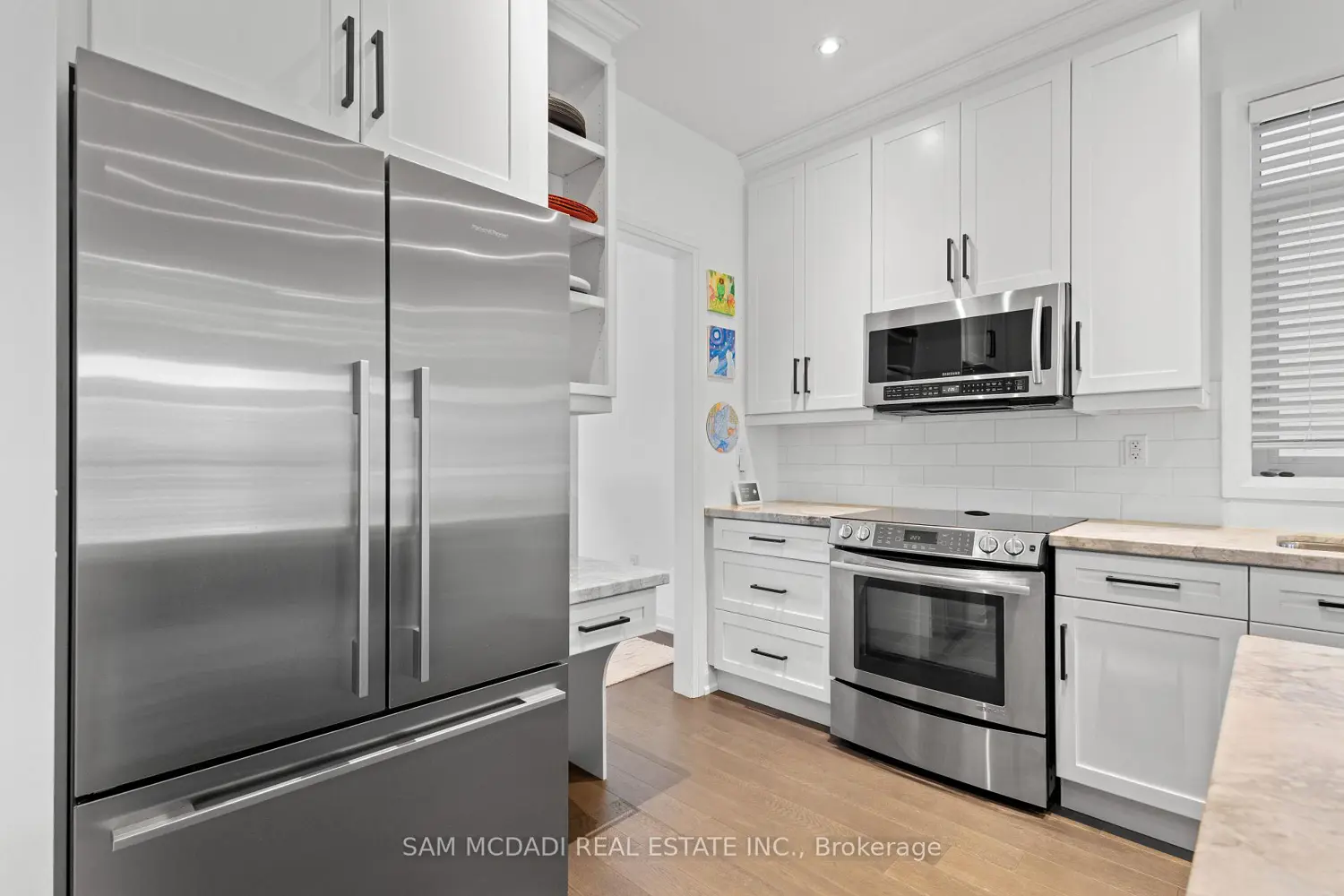 1067 Shaw Drive photo 4