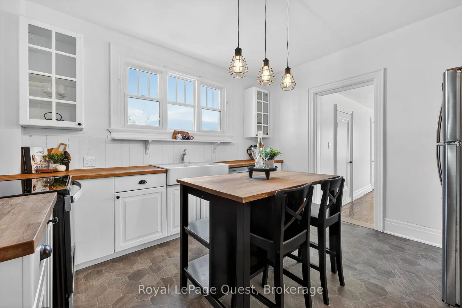 Additional image 3 of 109 Brant Street