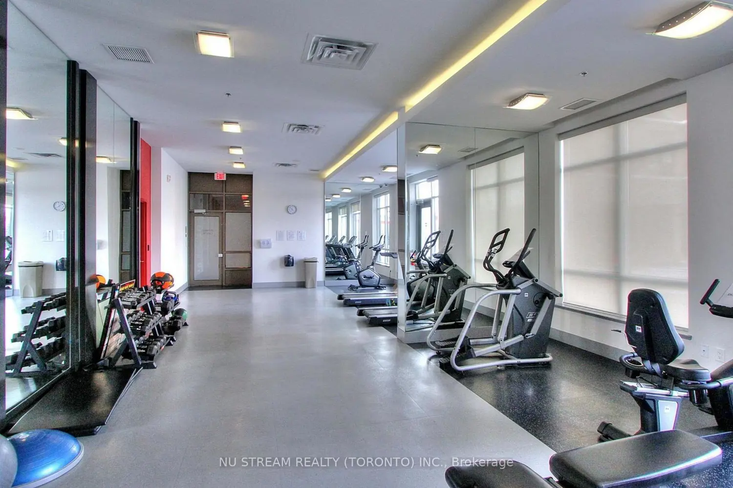 Additional image 16 of 540 Bur Oak Avenue 535