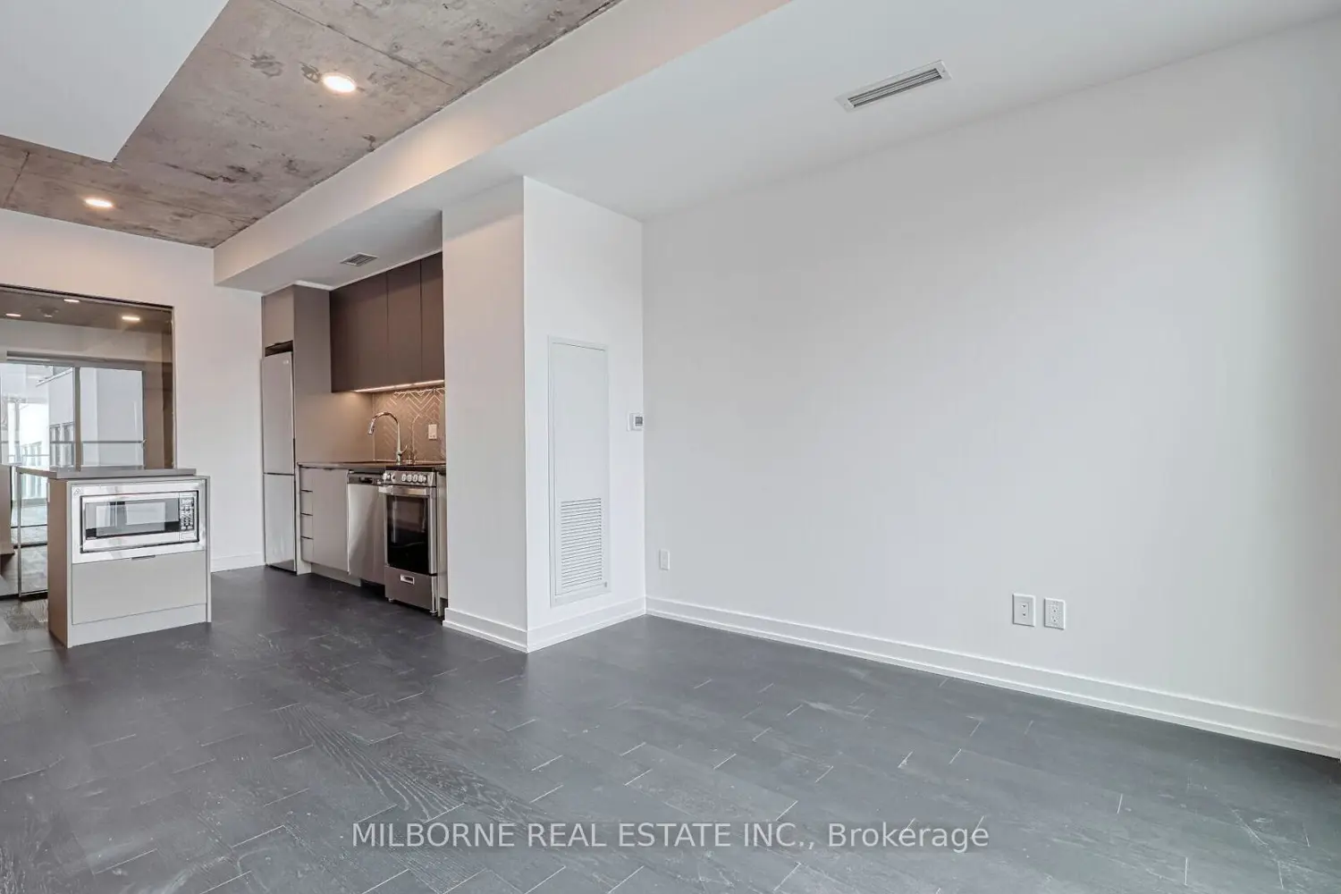 Additional image 11 of 57 Brock Avenue 210