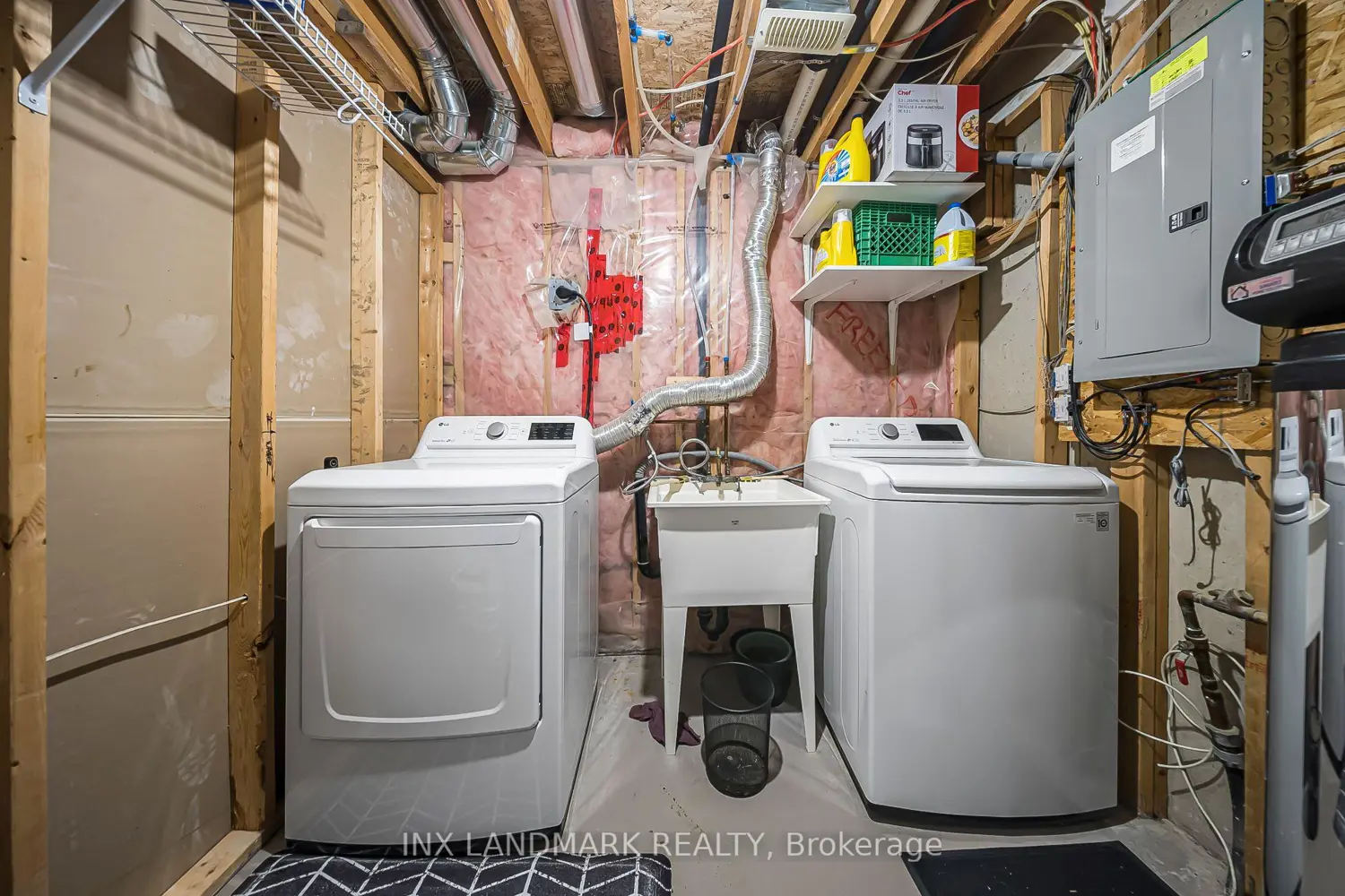 Additional image 16 of 535 Windflower Crescent 18