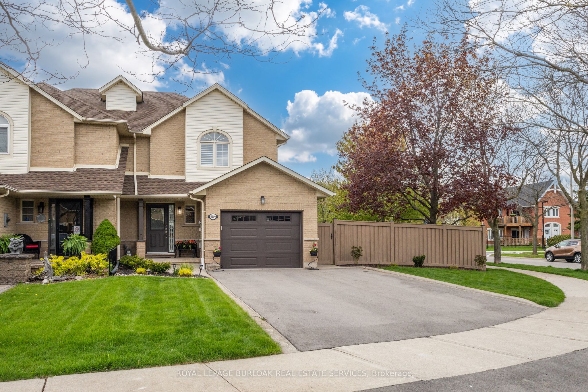 4119 Foxwood Drive, Burlington, ON, L7M 4L3