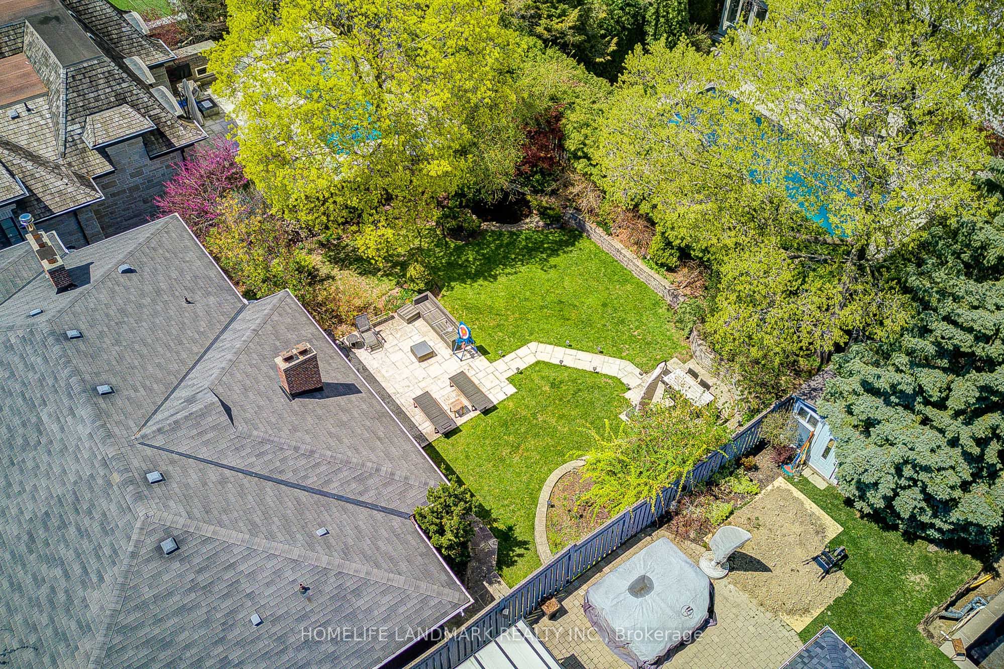 Additional image 5 of 102 Stratford Crescent, Toronto, ON, M4N 1C6