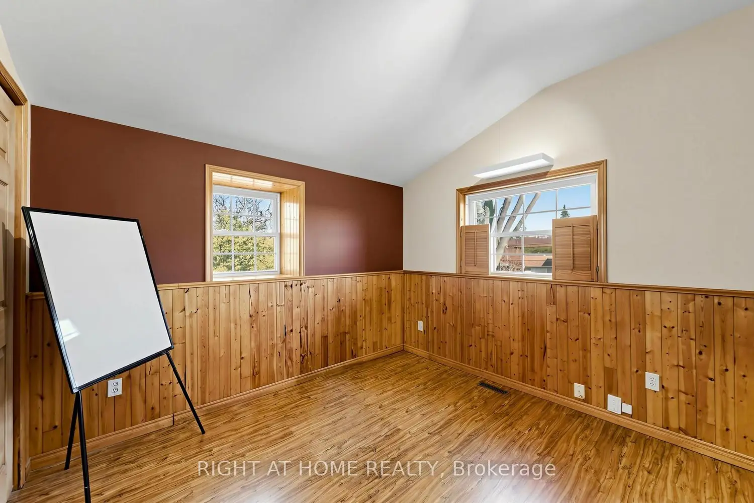 Additional image 14 of 36 Shirlea Boulevard